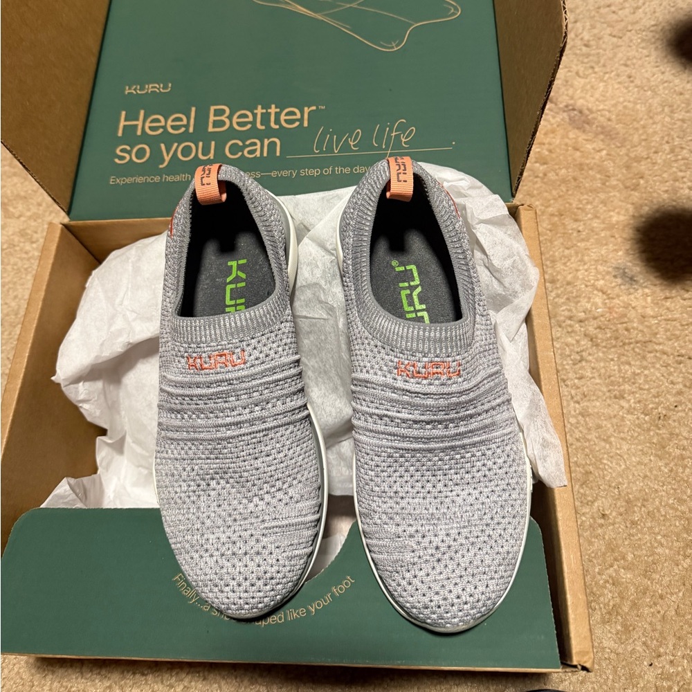 KURU women’s  Light Gray Knit Sneakers